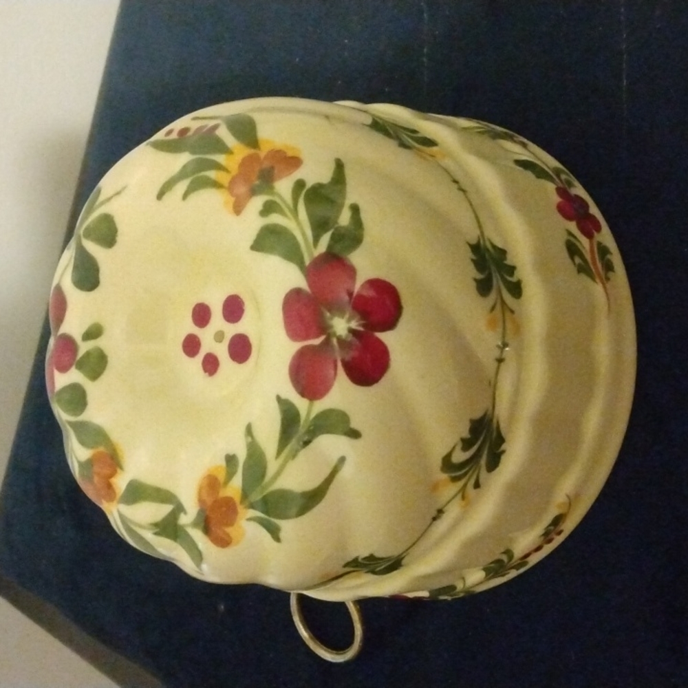 Vintage Hand painted in Portugal for Teleflora ceramic jello mold